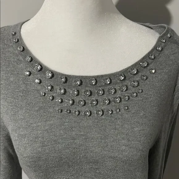 Gray Long Sleeve Tunic Top with Studded Neckline - Picture 5 of 5